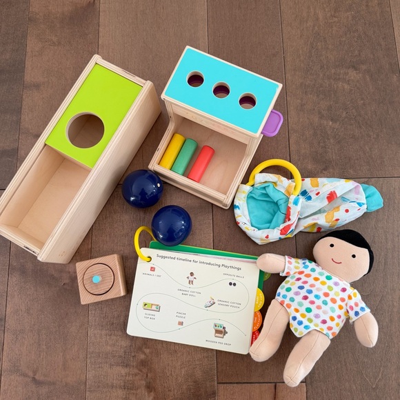 Lovevery Months 11-12 The Thinker Play Kit - Picture 2 of 13